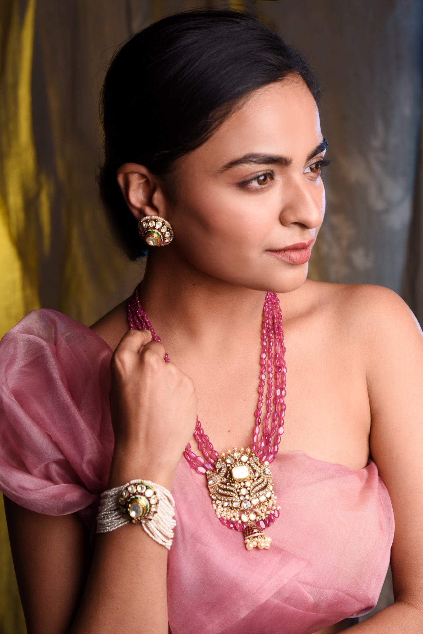 Privileged 18kt Gold Uncut Diamond With Ruby & Pearl Bracelet - SurabhiJewels