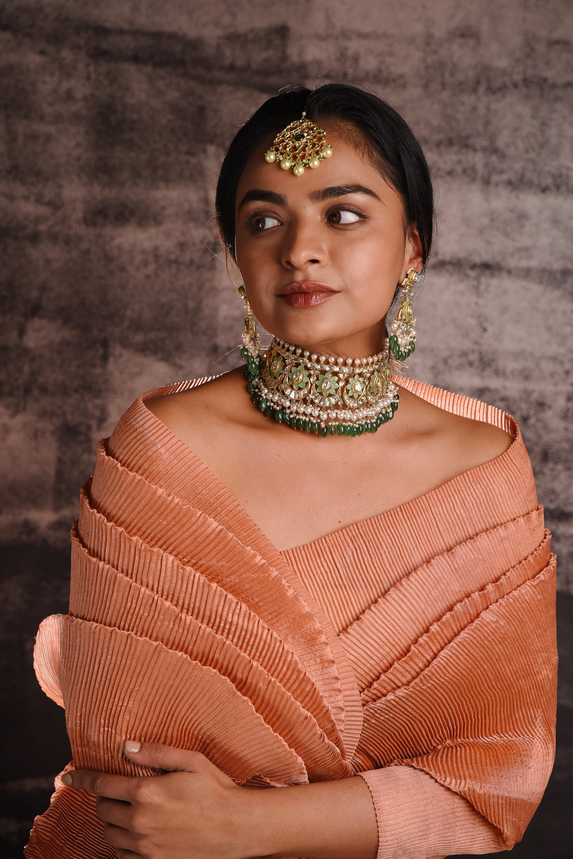 18KT GOLD ENAMEL UNCUT DIAMOND WITH EMERALD & PEARLS NECKLACE SET - SurabhiJewels