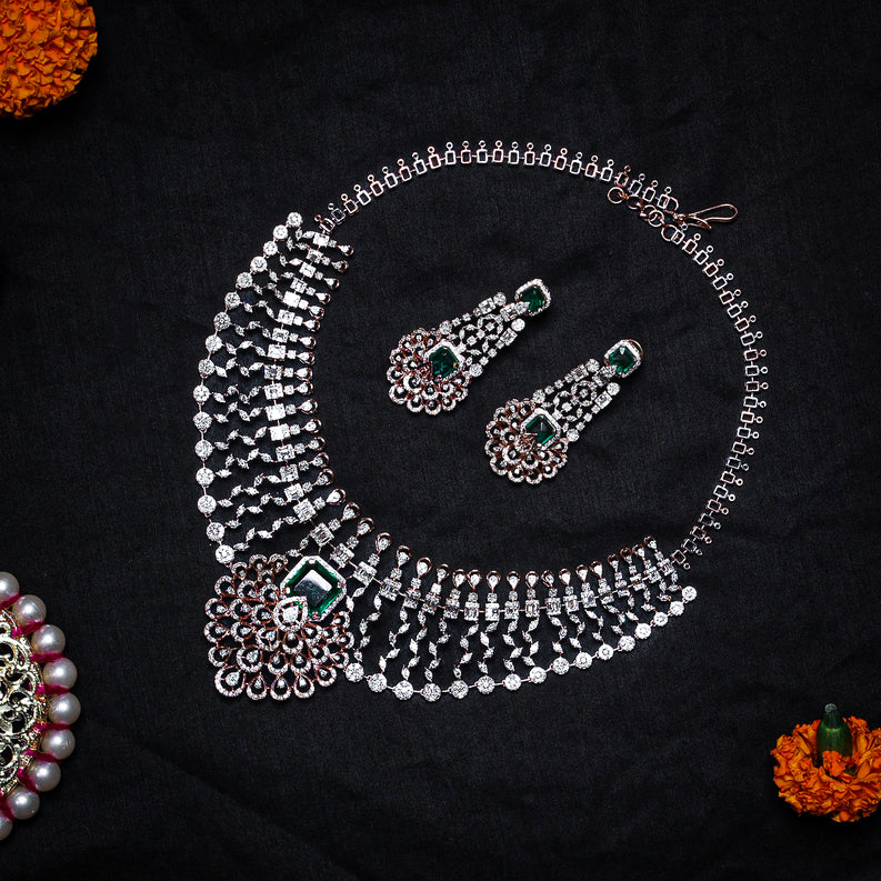 Mumtaz Emerald Diamond Necklace Set