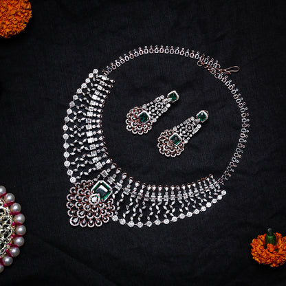 Mumtaz Emerald Diamond Necklace Set