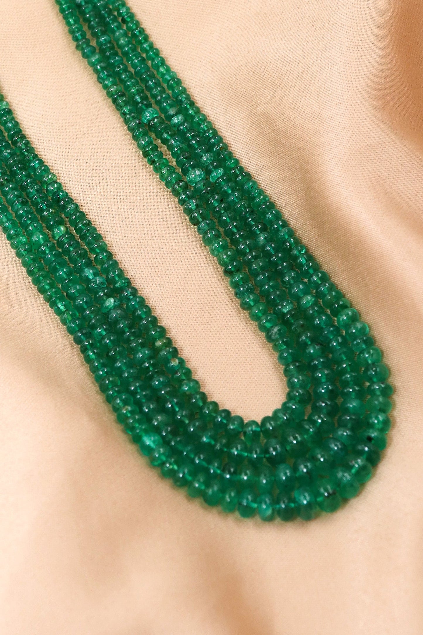 Handmade Craftmanship Emerald Gemstone Beads Strands Necklace for Special Occasions