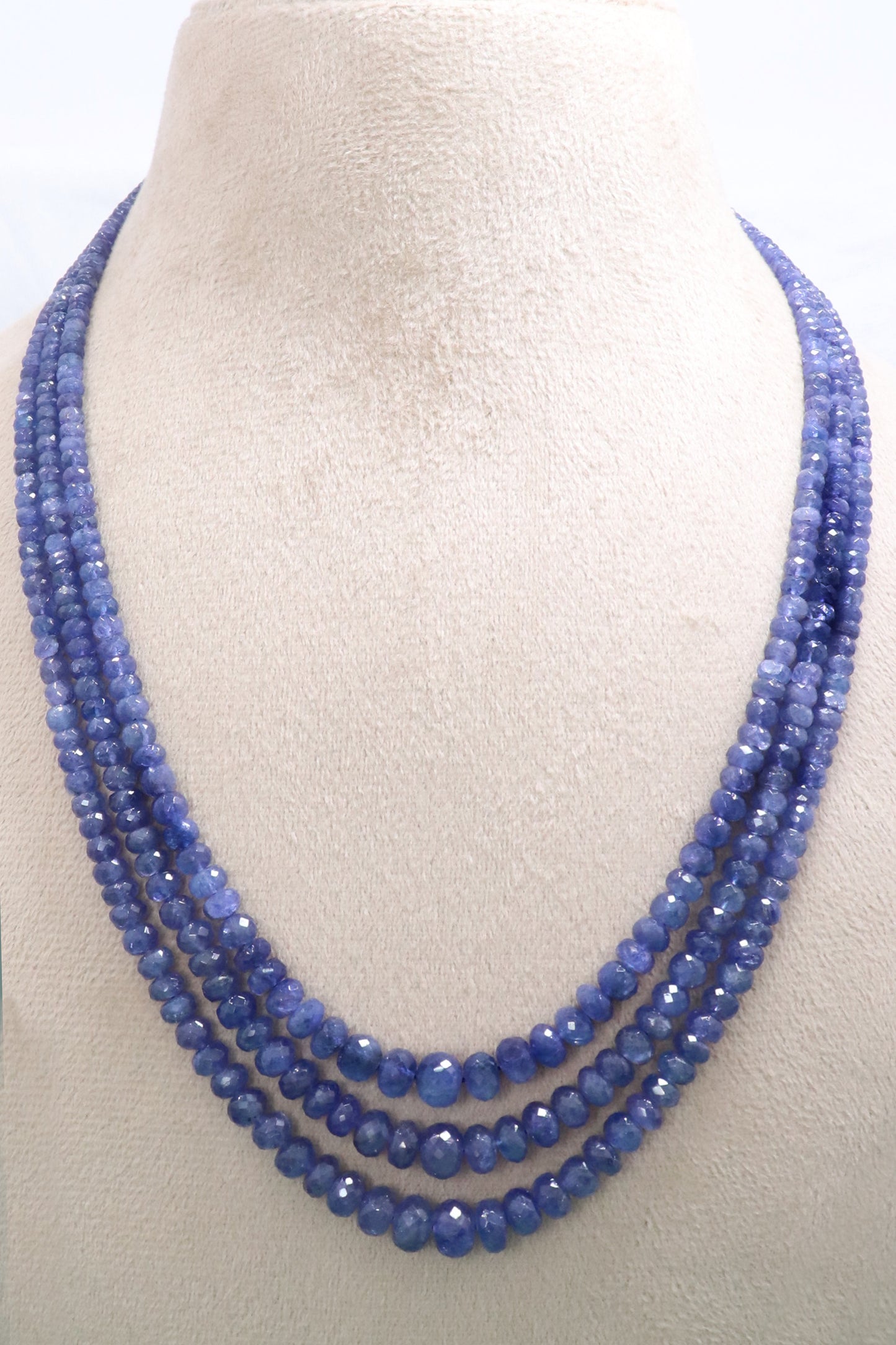 Elegant Natural Tanzanite Classic Necklace