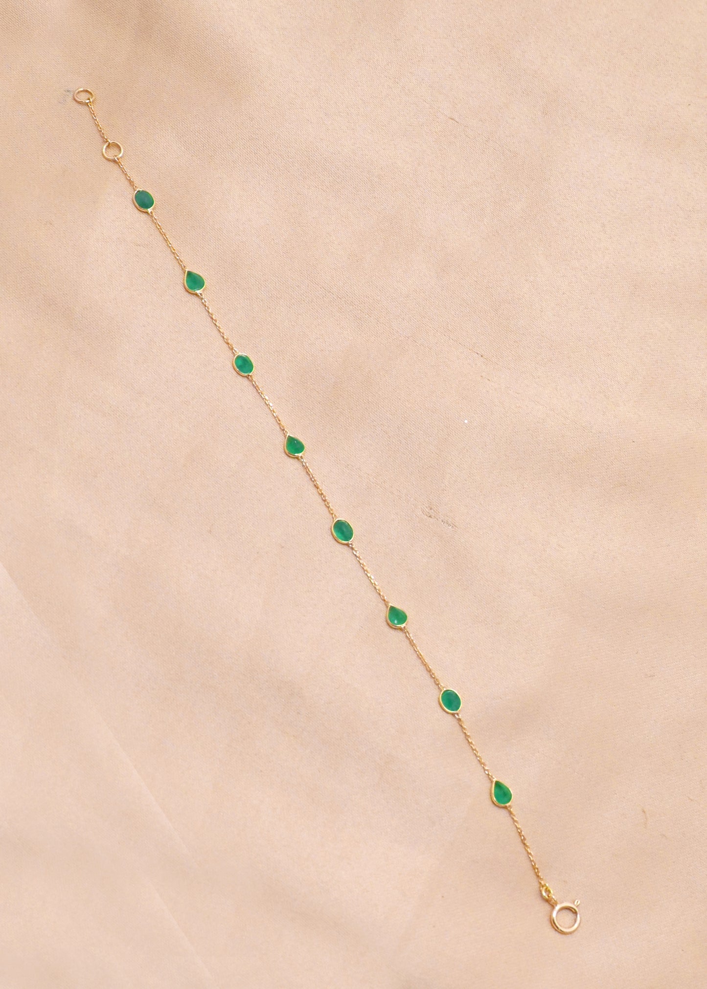 The Opulent Emerald Elegance Bracelet