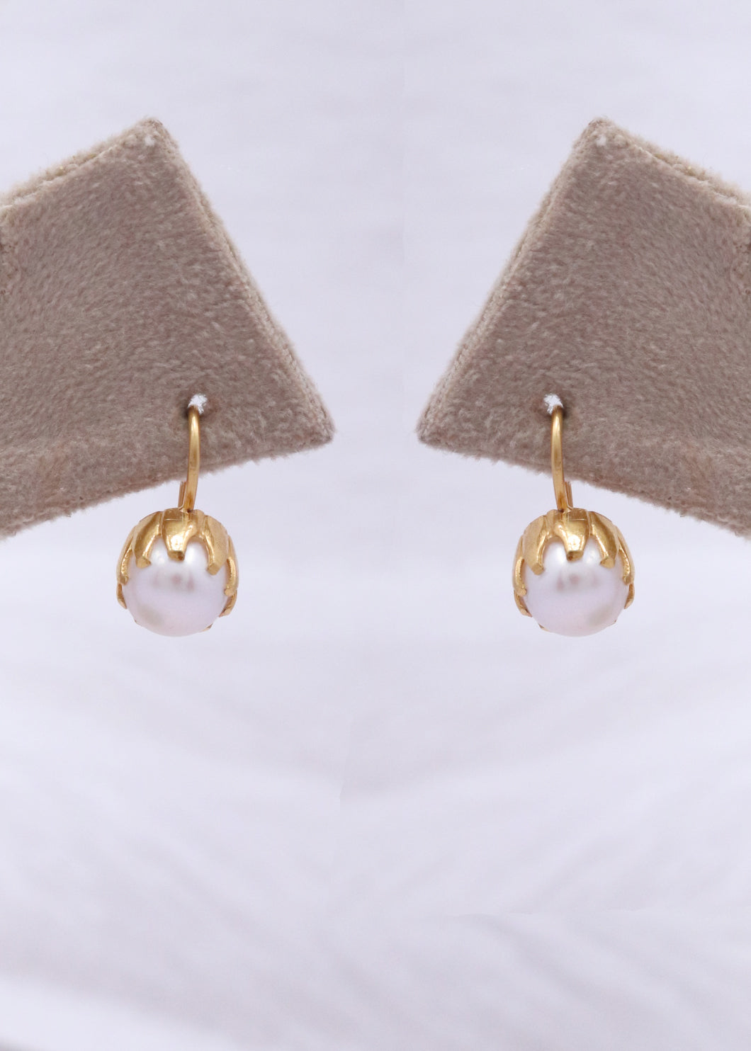 The Classic Pearl Radiance Stud Earrings