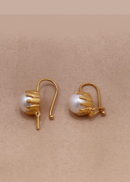 The Classic Pearl Radiance Stud Earrings