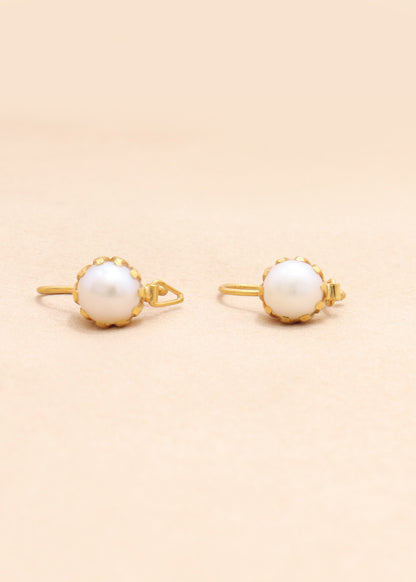 The Classic Pearl Radiance Stud Earrings