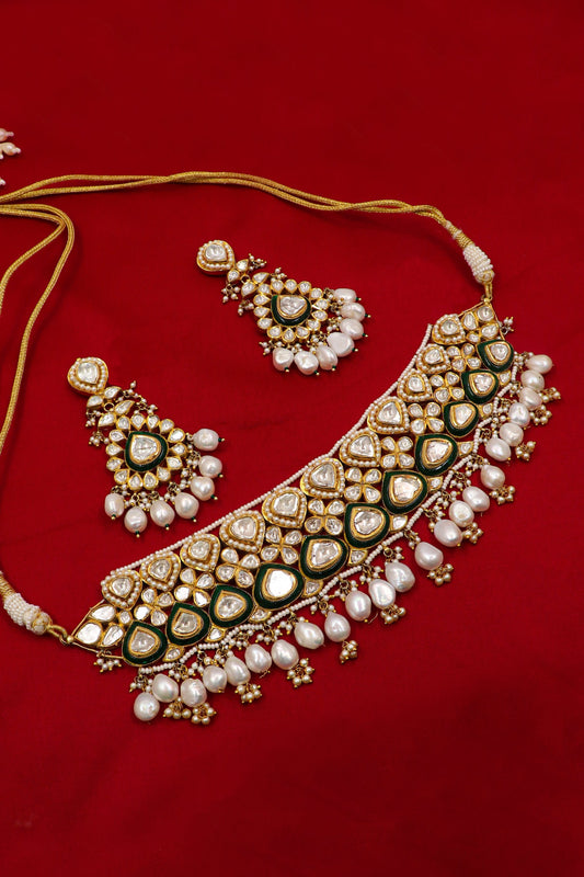 Kunwar Bai Necklace : Unique Statement Necklaces Stand Out with Exclusive Jewelry - SurabhiJewels