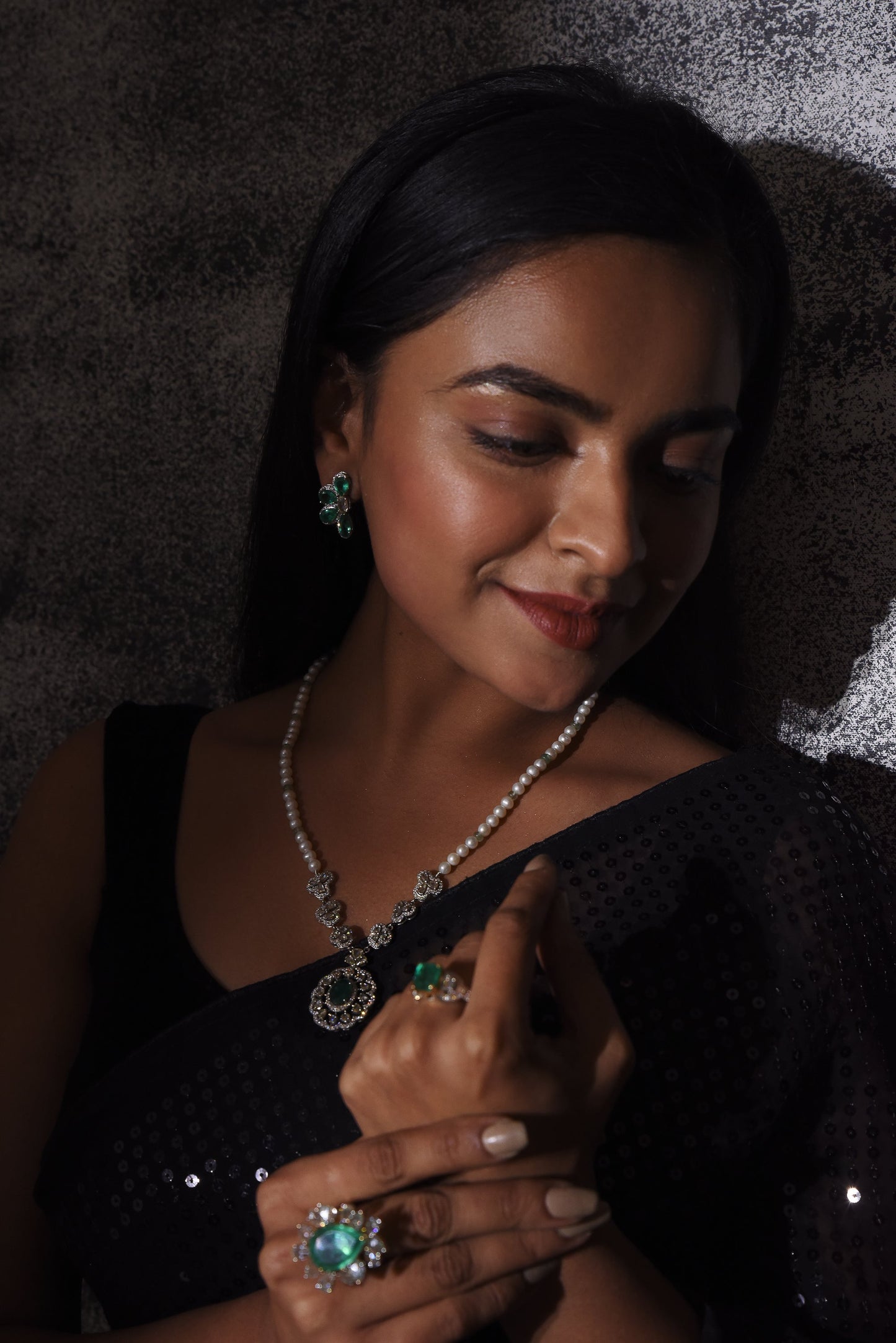 THE BAILEY EMERALD RING - SurabhiJewels